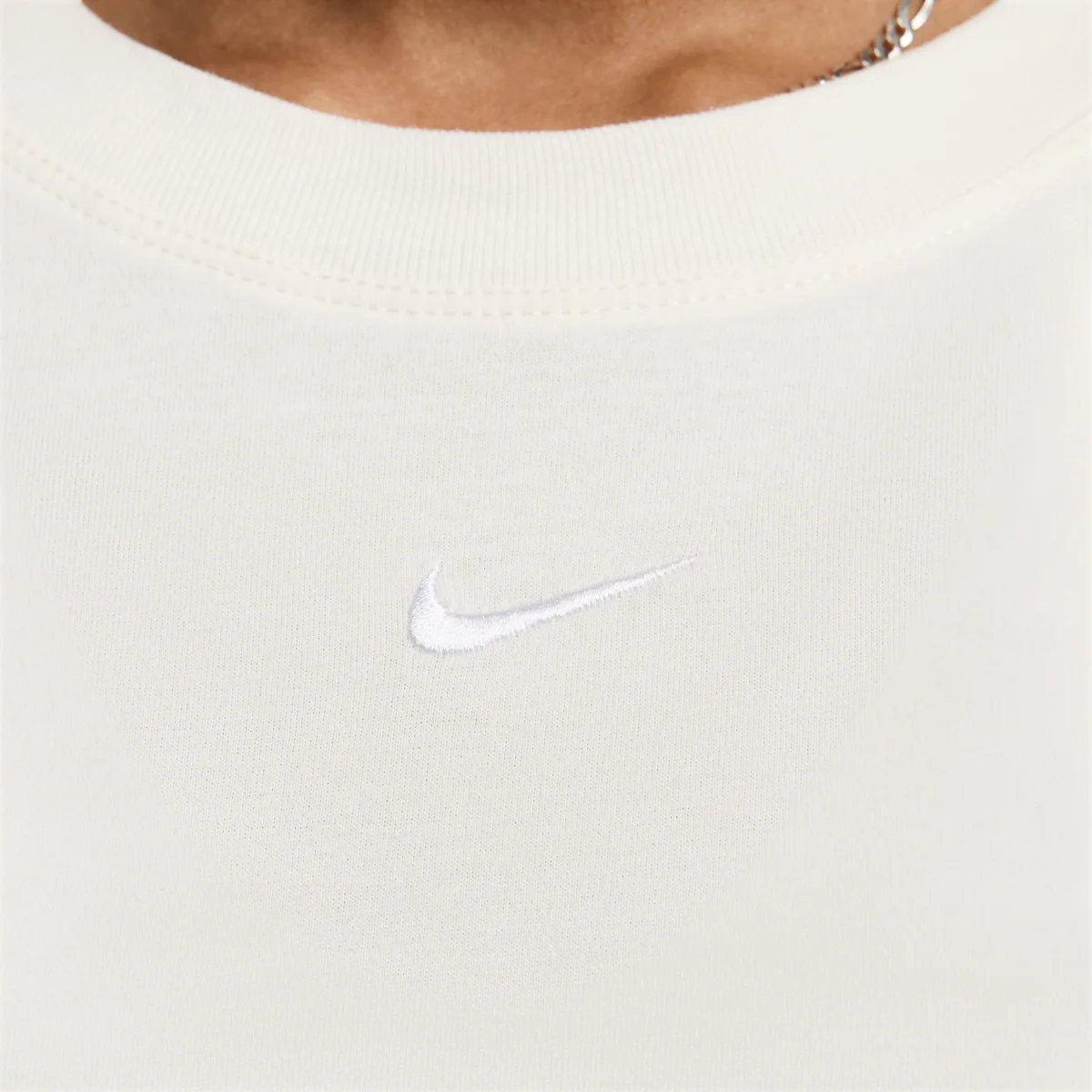 Nike Sportswear Essential T-Shirt