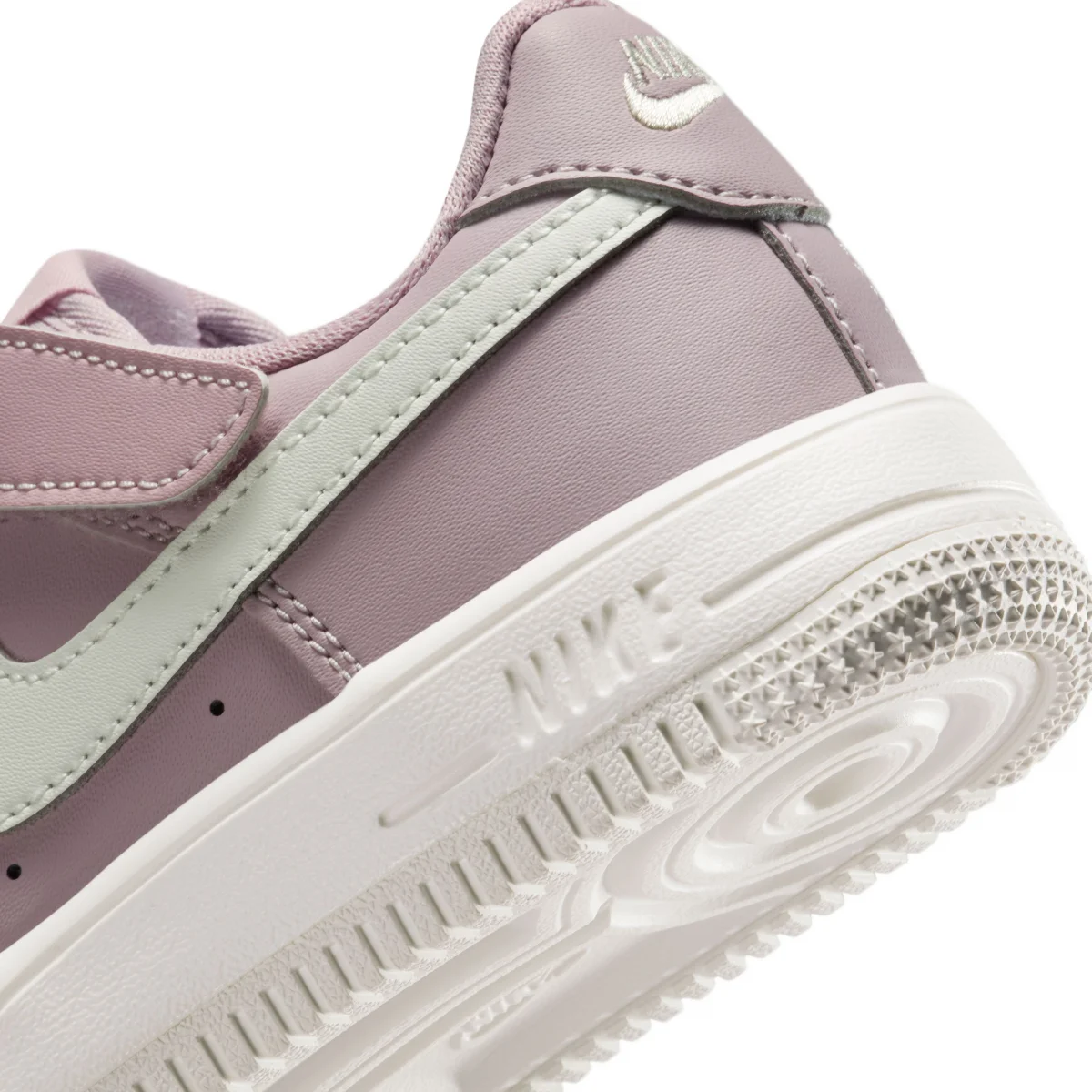 Nike Force 1 Low EasyOn