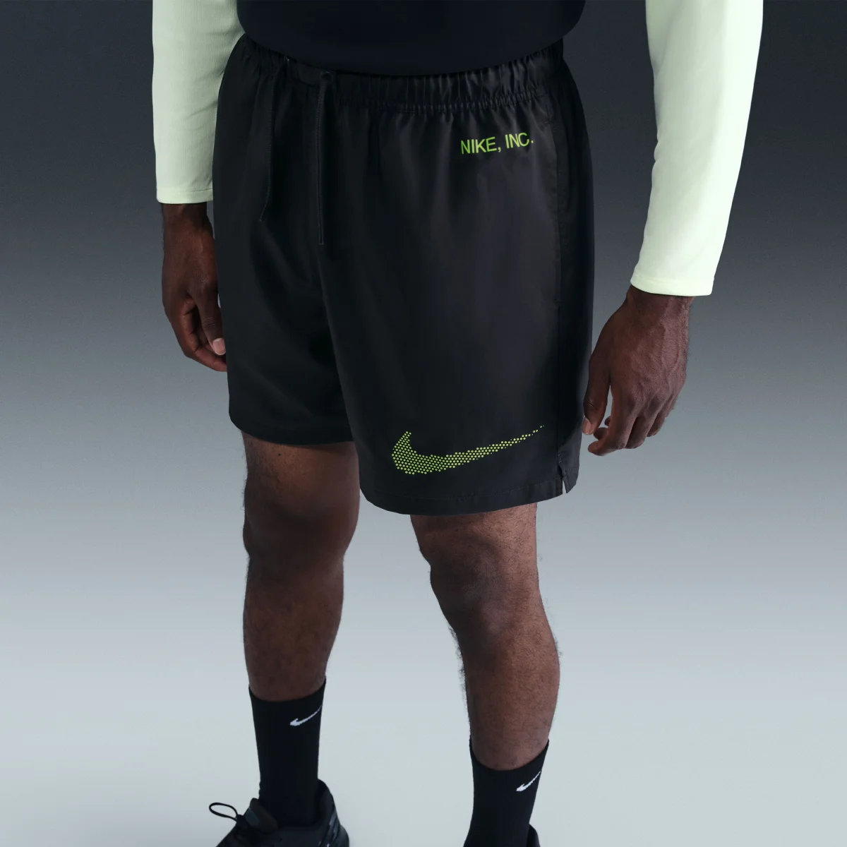 Nike Club Swoosh Woven Shorts