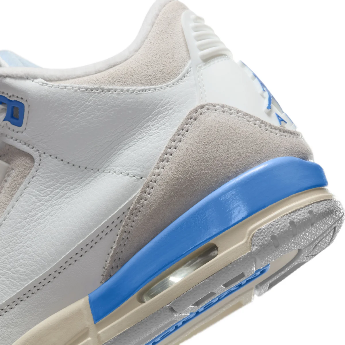 Air Jordan 3 Retro "Lucky Shorts"