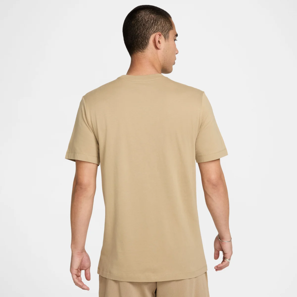 Nike Sportswear Club T-Shirt