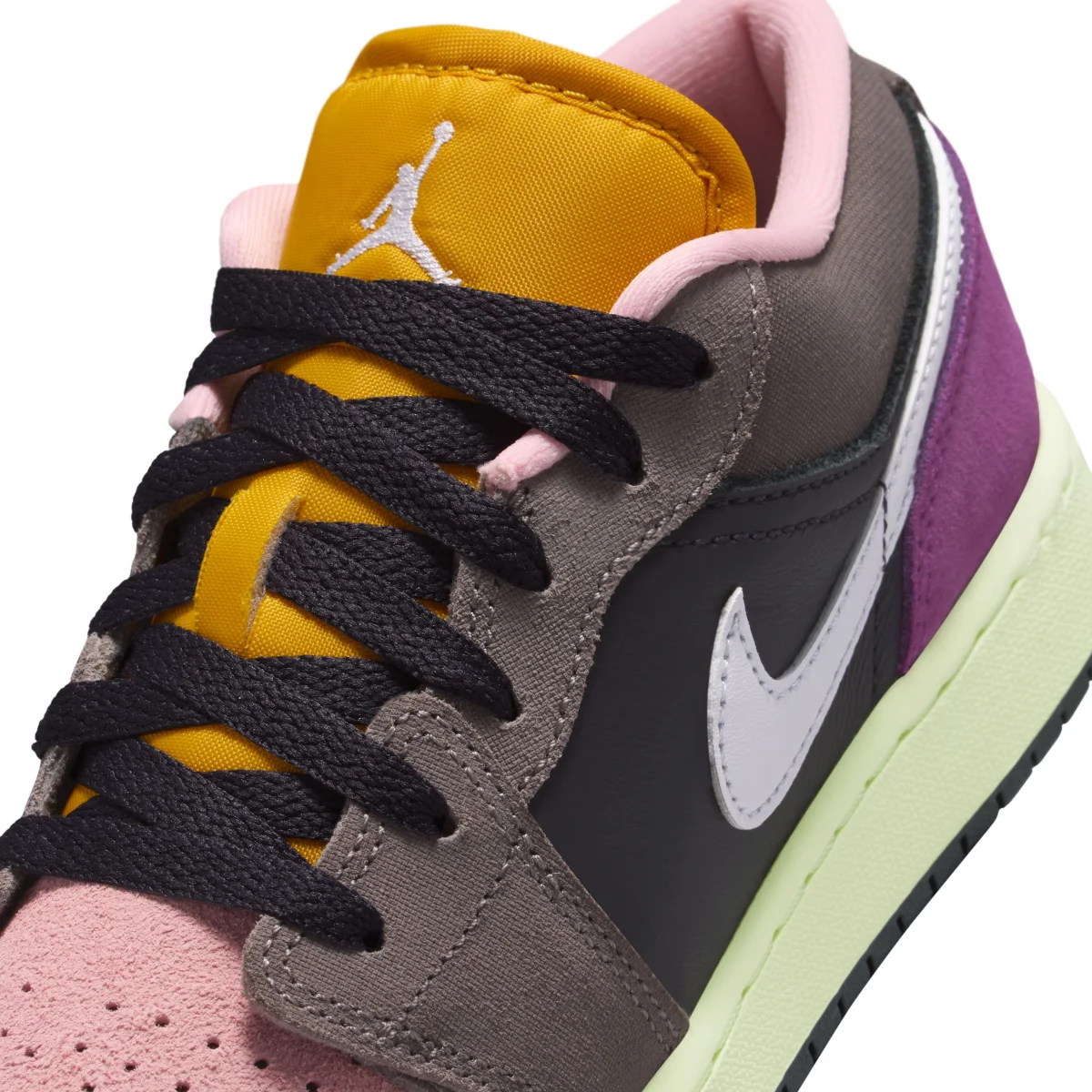 Air Jordan 1 Low SE