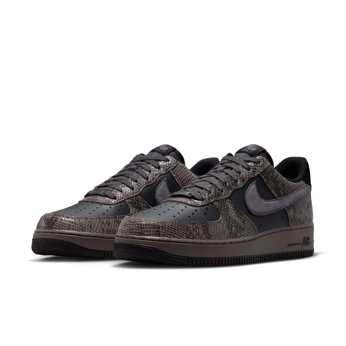 Nike Air Force 1 '07 LV8