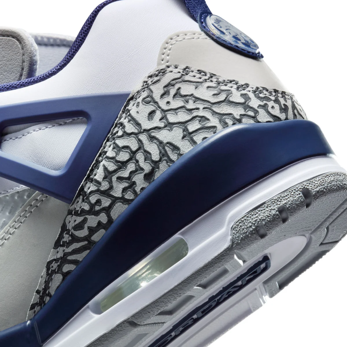 Jordan Spizike Low