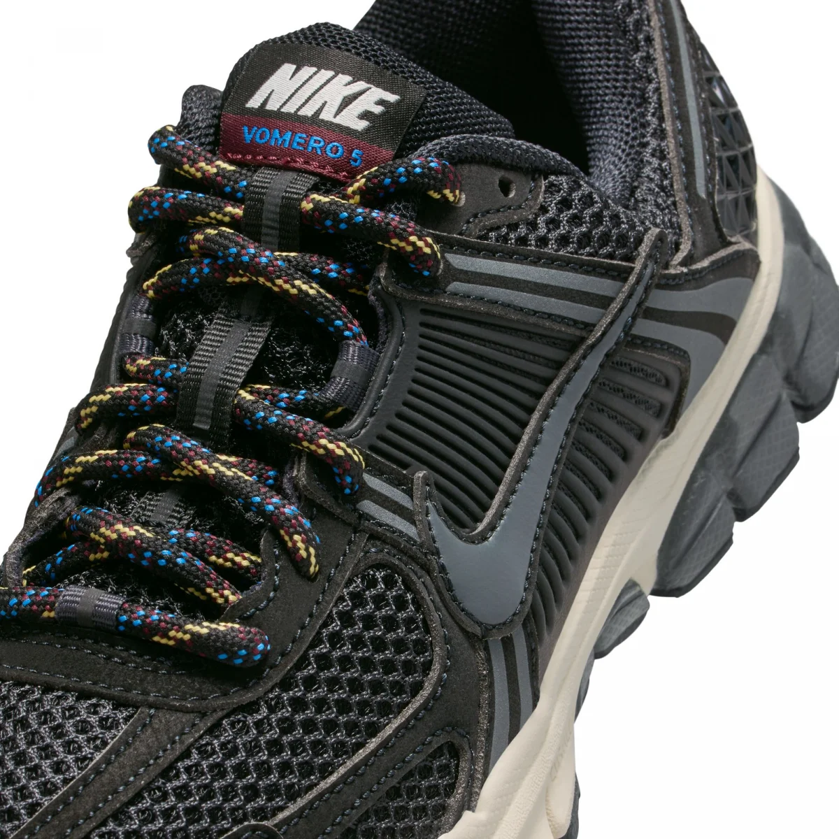 Nike Vomero 5