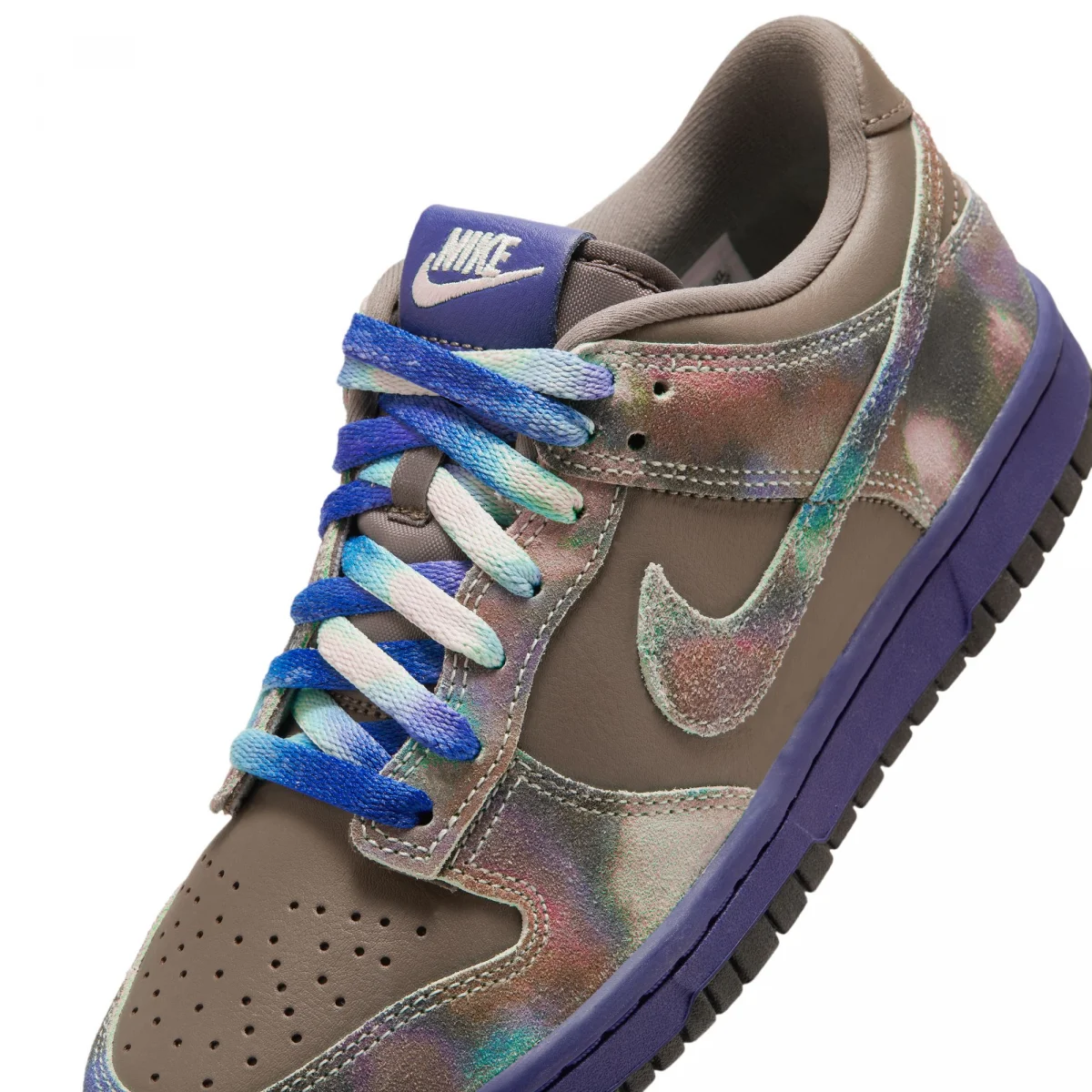 Nike Dunk Low SE