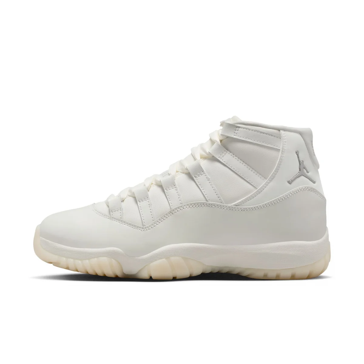 Air Jordan 11 Retro "Pearl"