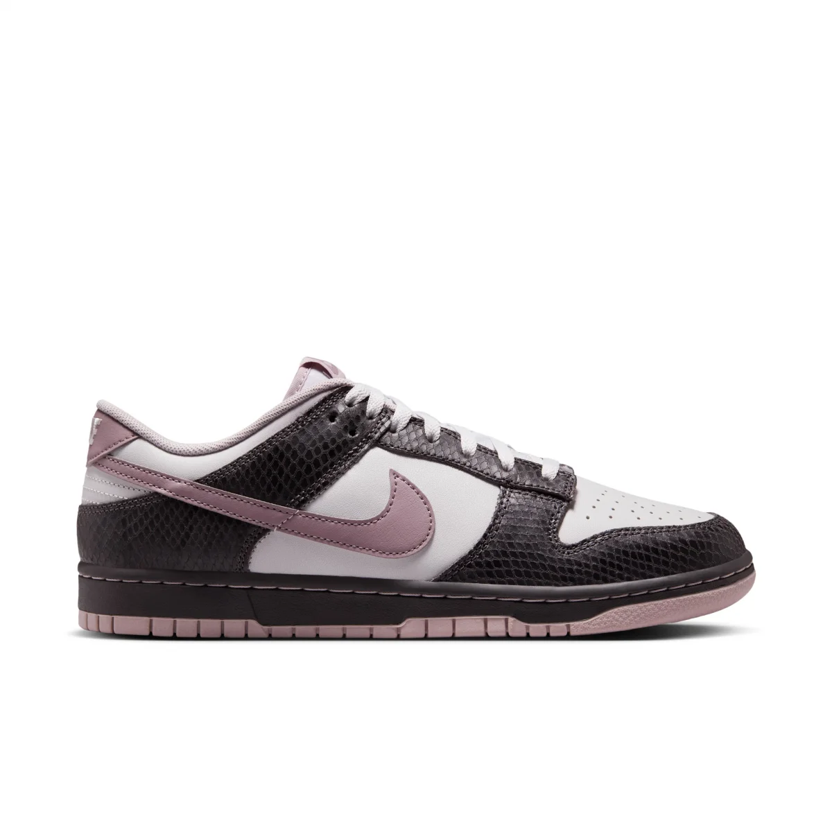 Nike Dunk Low SE