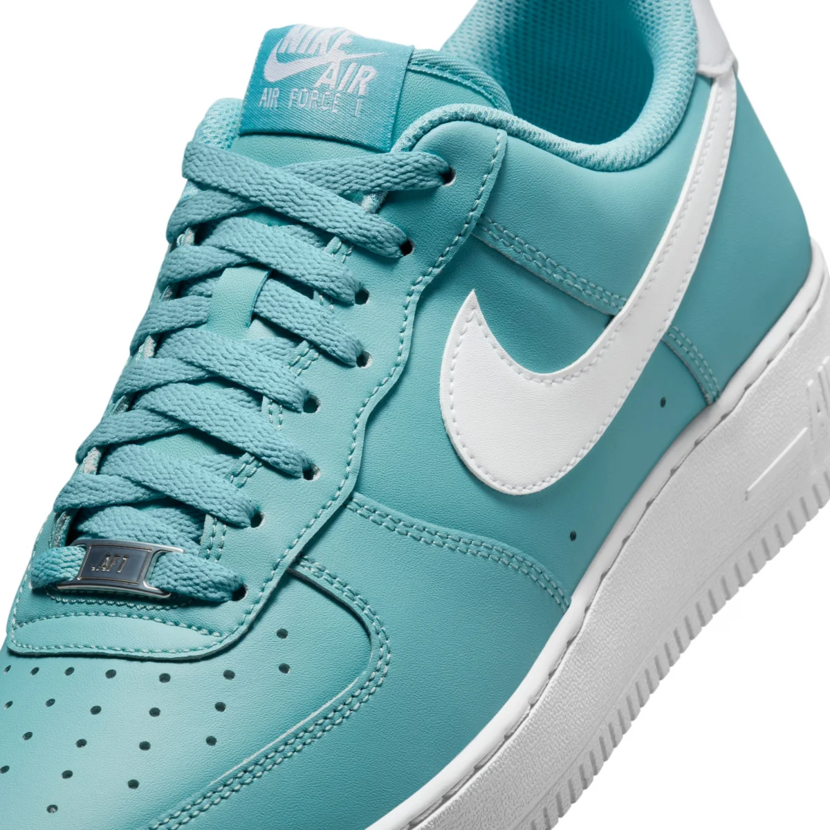 Nike Air Force 1 '07