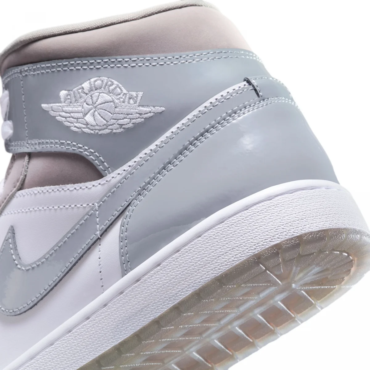 Air Jordan 1 Mid SE