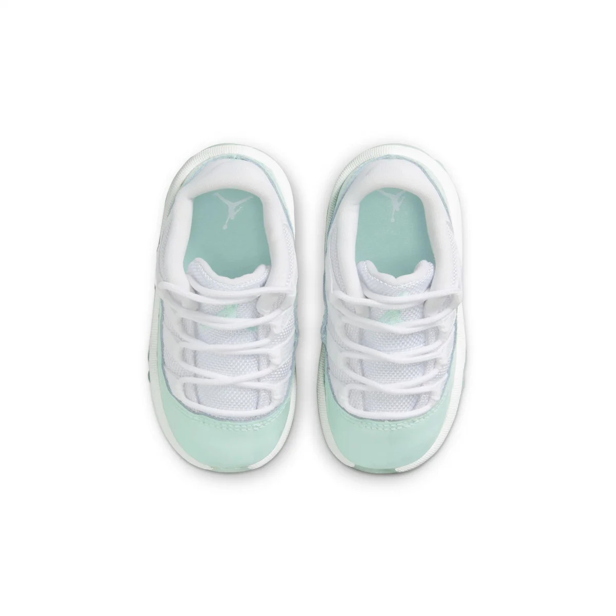 Jordan 11 Retro Low 