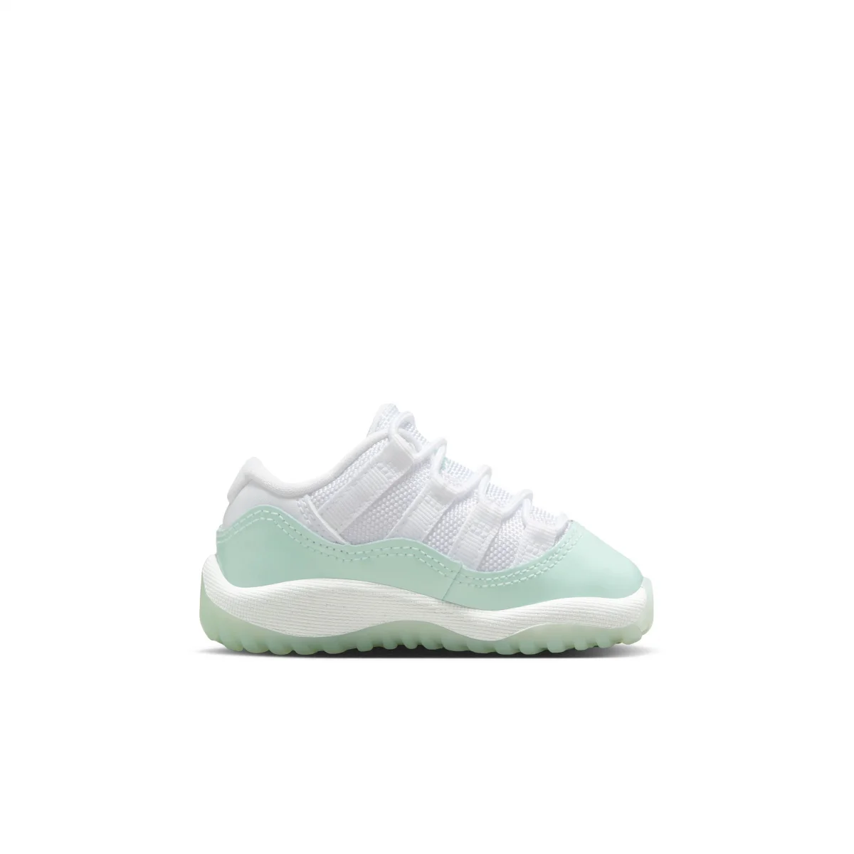 Jordan 11 Retro Low 