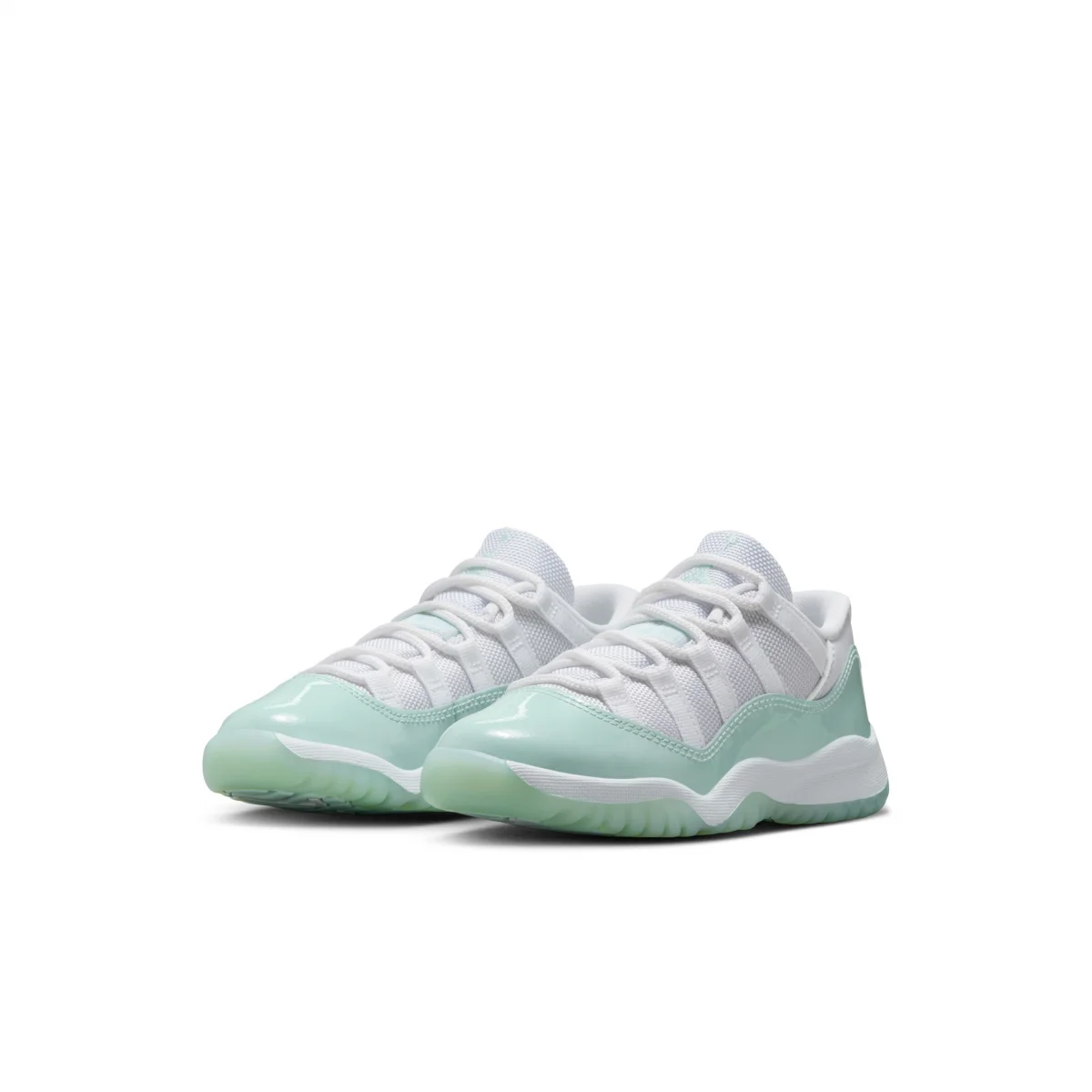 Jordan 11 Retro Low 