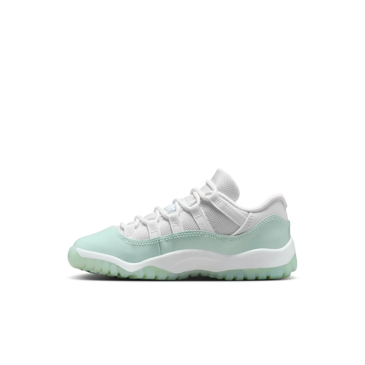 Jordan 11 Retro Low 