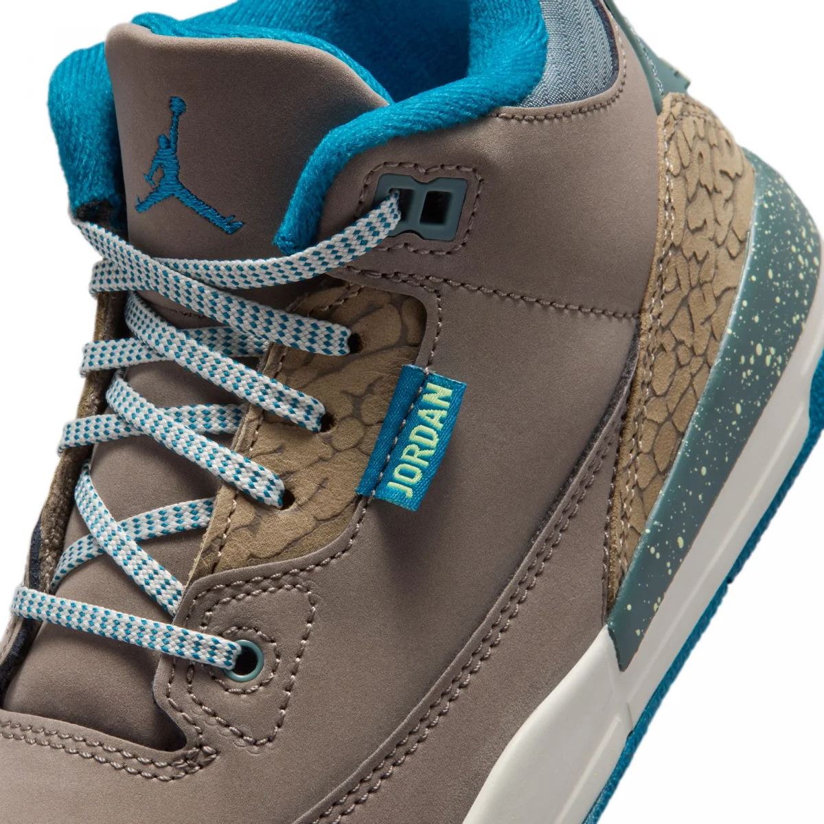 Jordan 3 Retro OG "Olive Abyss"