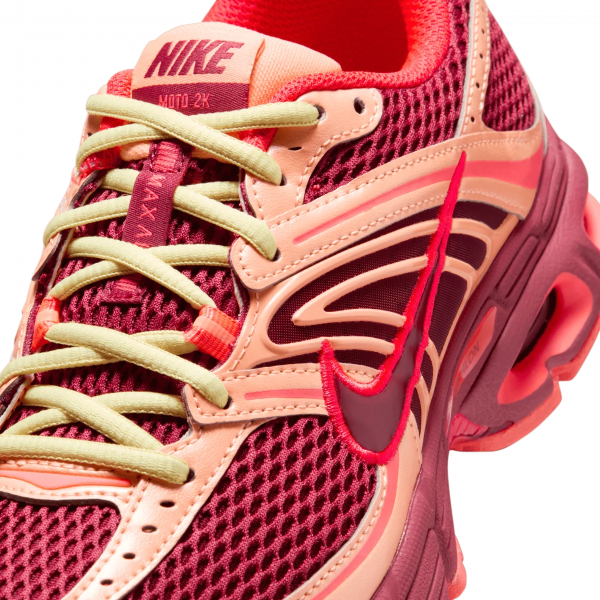 Nike Air Max Moto 2K